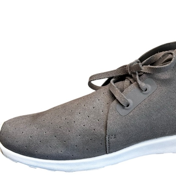 Native Apollo Chukka Boots Gray/White Suede – Men’s 7 / Women’s 9 Native Apollo Chukka Boots Gray/White Suede – Men main image 2